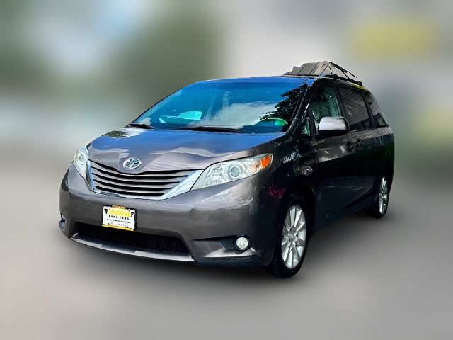 2012 Toyota Sienna XLE
