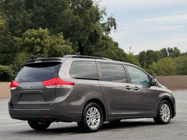 2012 Toyota Sienna 