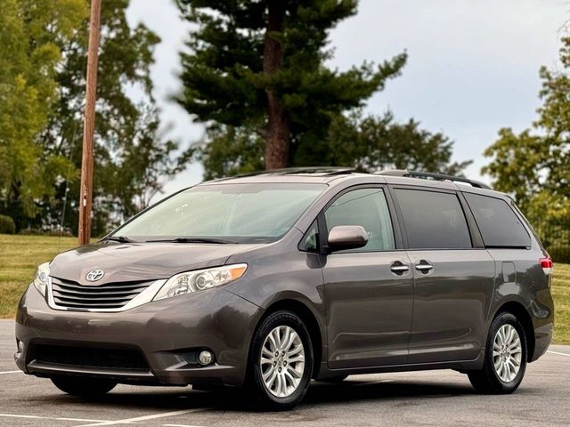 2012 Toyota Sienna 