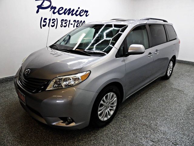 2012 Toyota Sienna 