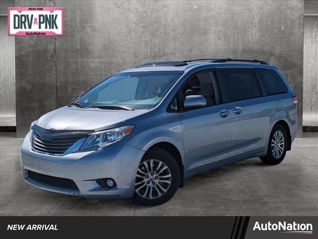 2012 Toyota Sienna XLE