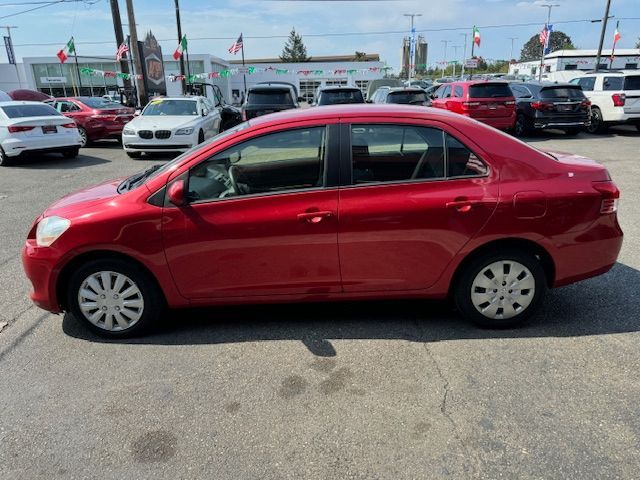 2012 Toyota Yaris Base