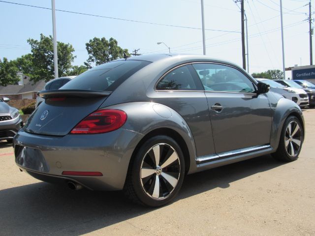 2012 Volkswagen Beetle 2.0T Turbo