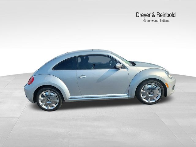 2012 Volkswagen Beetle 2.5L Navigation PZEV