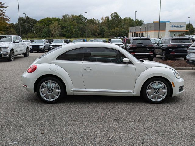 2012 Volkswagen Beetle 2.5L Navigation PZEV