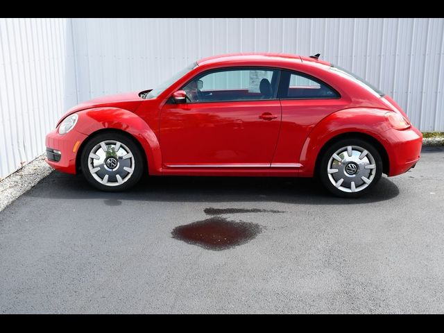 2012 Volkswagen Beetle 2.5L Navigation PZEV