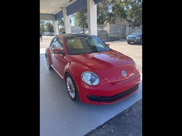 2012 Volkswagen Beetle 2.5L Navigation PZEV