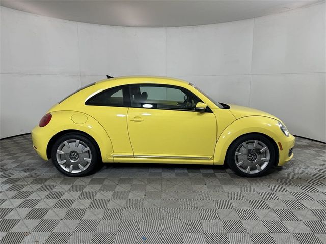 2012 Volkswagen Beetle 2.5L Navigation PZEV