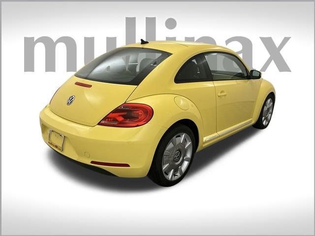 2012 Volkswagen Beetle 2.5L Navigation PZEV