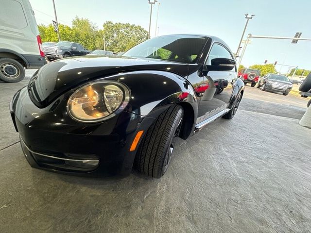 2012 Volkswagen Beetle 2.0T Turbo PZEV