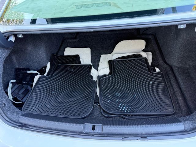 2012 Volkswagen Passat SE