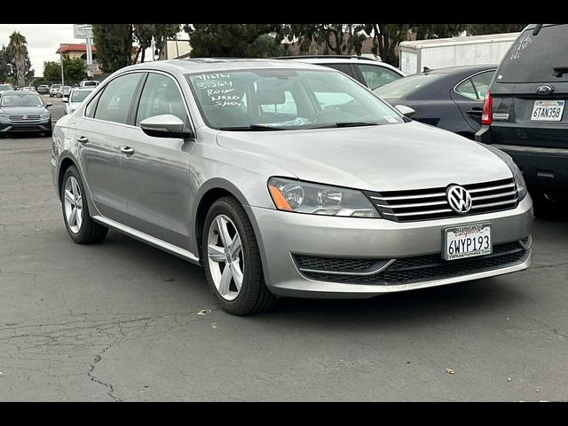 2012 Volkswagen Passat SE