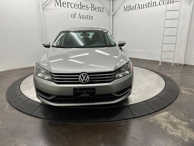 2012 Volkswagen Passat SE Navigation PZEV