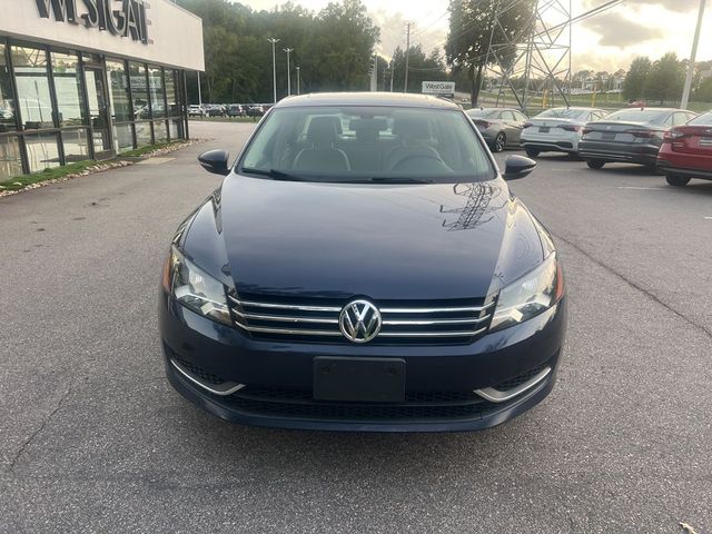 2012 Volkswagen Passat SE Navigation PZEV