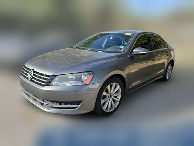 2012 Volkswagen Passat SEL