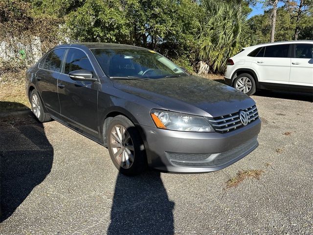 2012 Volkswagen Passat SEL