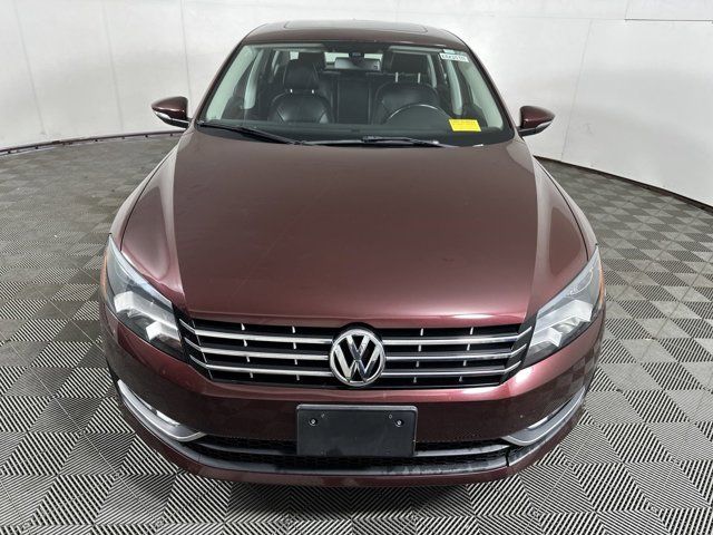 2012 Volkswagen Passat SEL Premium PZEV