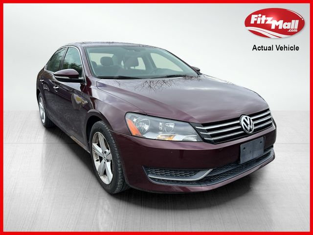 2012 Volkswagen Passat SE Navigation PZEV