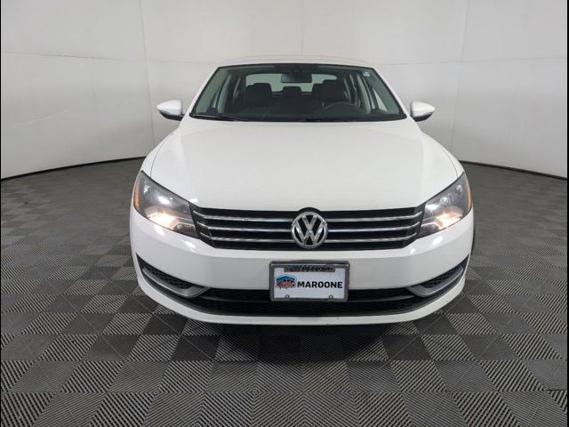 2012 Volkswagen Passat S Appearance