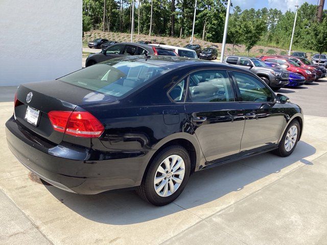 2012 Volkswagen Passat S Appearance