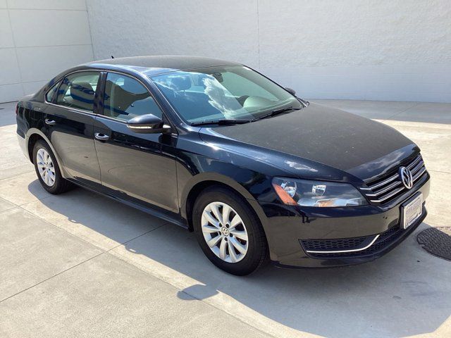 2012 Volkswagen Passat S Appearance