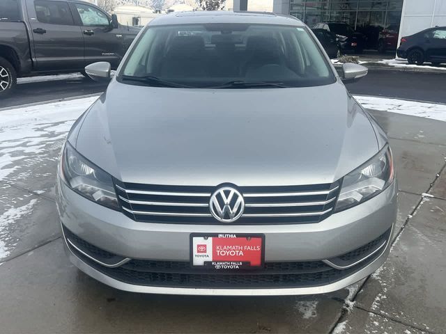 2012 Volkswagen Passat SE Navigation PZEV