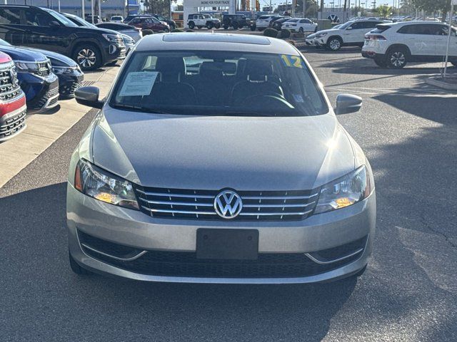 2012 Volkswagen Passat SEL