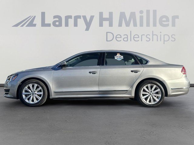 2012 Volkswagen Passat SEL