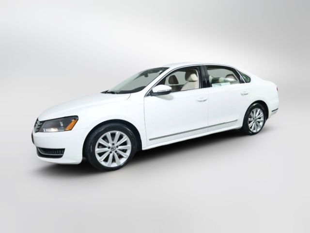 2012 Volkswagen Passat SEL