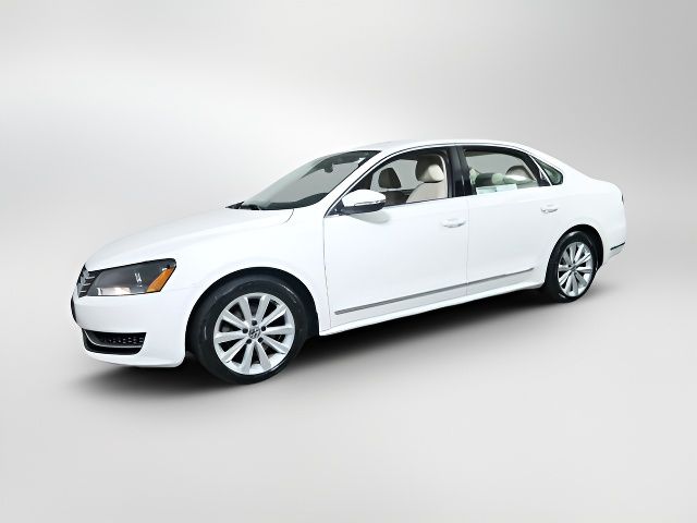 2012 Volkswagen Passat SEL