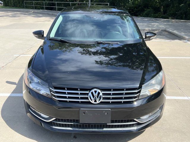 2012 Volkswagen Passat SEL Premium