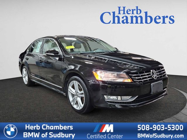 2012 Volkswagen Passat SEL Premium