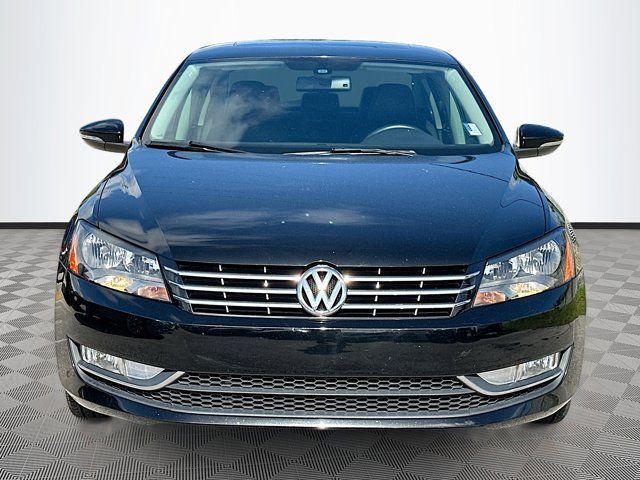 2012 Volkswagen Passat SEL Premium