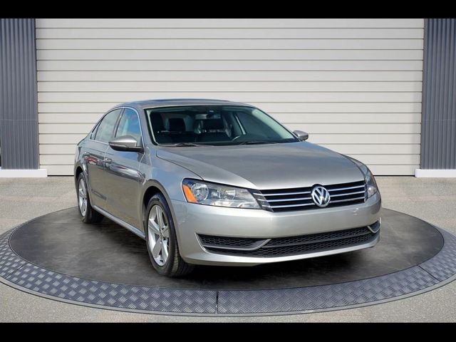 2012 Volkswagen Passat SE