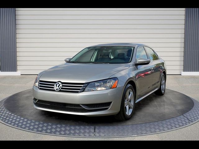 2012 Volkswagen Passat SE