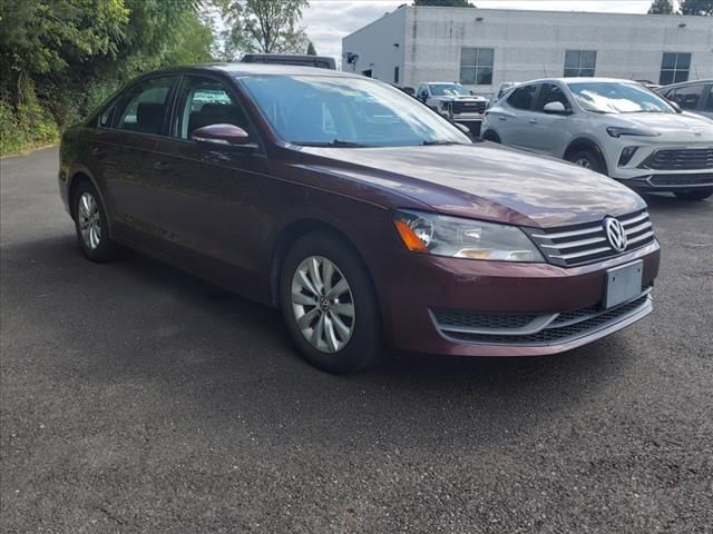 2012 Volkswagen Passat S Appearance