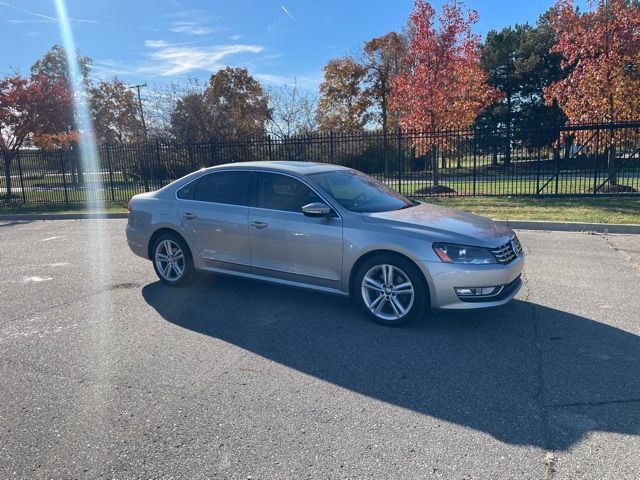 2012 Volkswagen Passat TDI SE Navigation