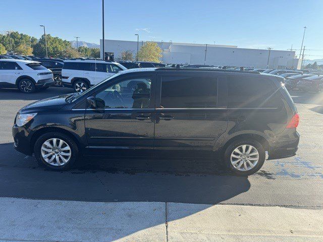 2012 Volkswagen Routan 