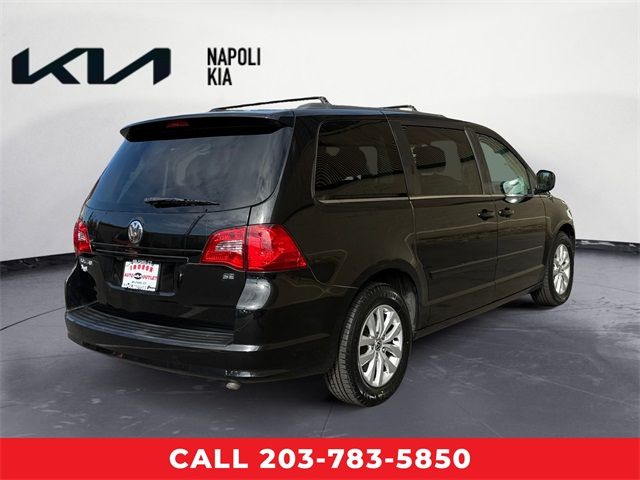 2012 Volkswagen Routan SE