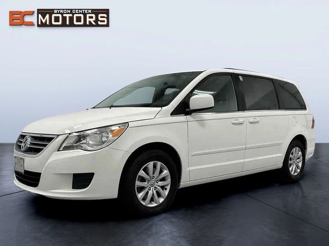 2012 Volkswagen Routan SE