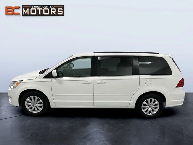 2012 Volkswagen Routan SE