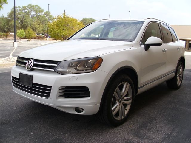 2012 Volkswagen Touareg Executive