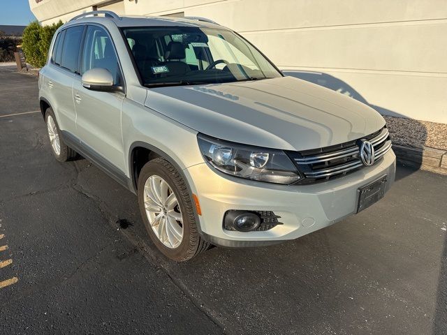 2012 Volkswagen Tiguan SE Navigation