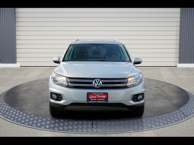 2012 Volkswagen Tiguan SE Navigation