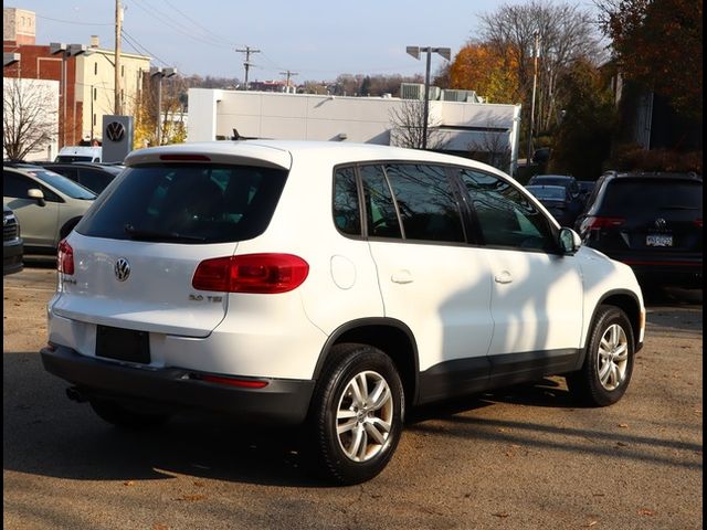 2012 Volkswagen Tiguan LE