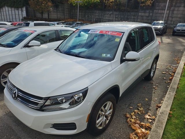 2012 Volkswagen Tiguan LE