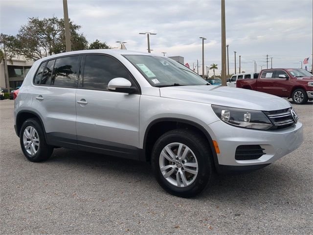 2012 Volkswagen Tiguan LE