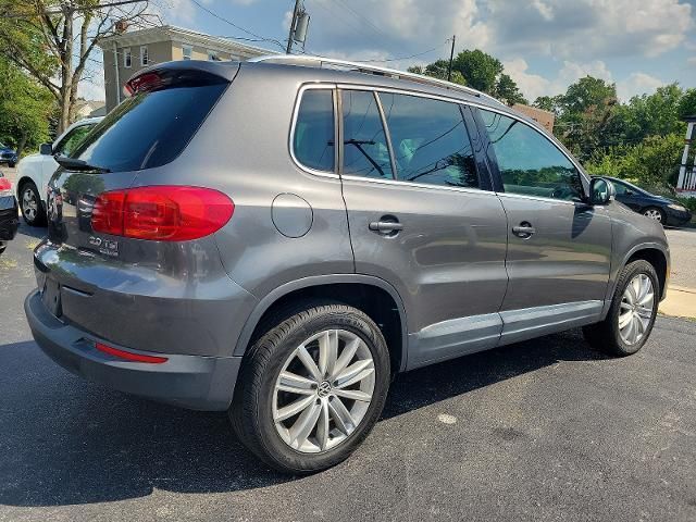 2012 Volkswagen Tiguan SE Navigation