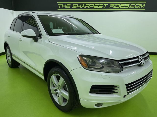 2012 Volkswagen Touareg Base