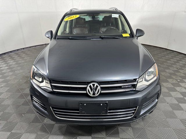 2012 Volkswagen Touareg Base